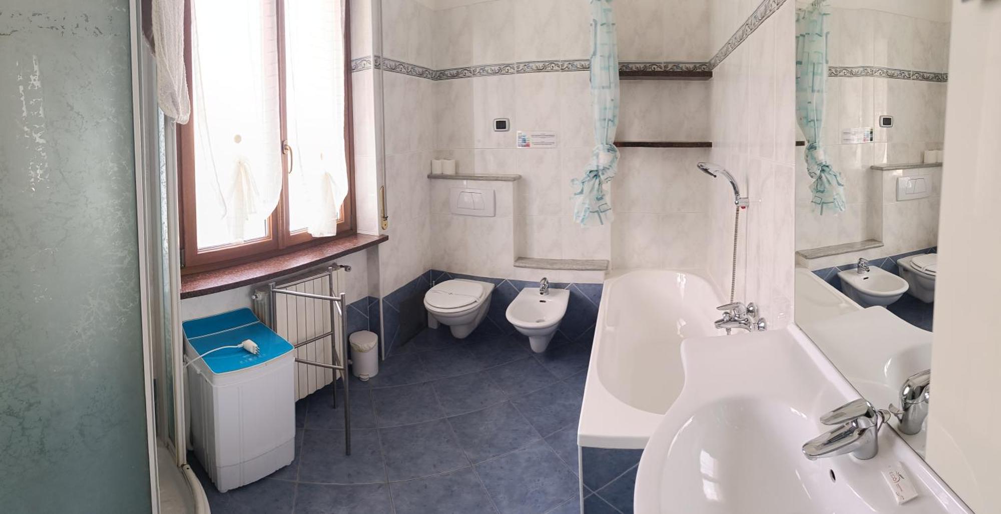 Affittacamere Valchiavenna - Foresteria Lombarda Con Parcheggio Privato Sul Posto! Apprezzata Gestione Familiare Dal 2012, Qualita-Prezzo Top! "Guest-House With Private Parking On Site! Appreciated Family Management Since 2012, Quality-Price Top!" Eksteriør bilde