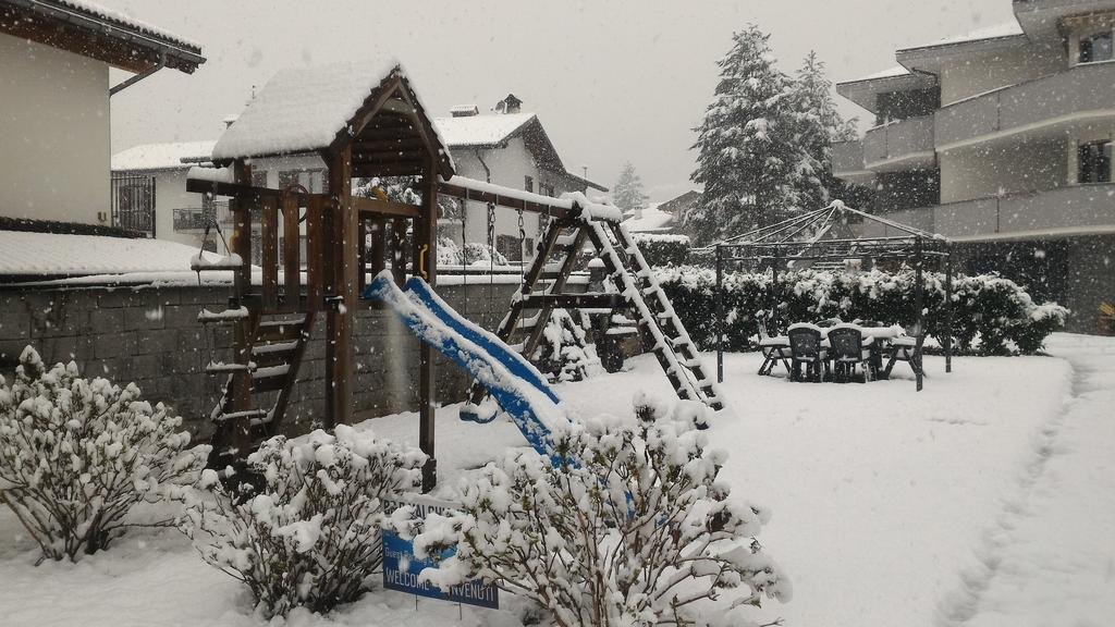 Affittacamere Valchiavenna - Foresteria Lombarda Con Parcheggio Privato Sul Posto! Apprezzata Gestione Familiare Dal 2012, Qualita-Prezzo Top! "Guest-House With Private Parking On Site! Appreciated Family Management Since 2012, Quality-Price Top!" Eksteriør bilde