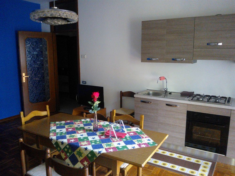Affittacamere Valchiavenna - Foresteria Lombarda Con Parcheggio Privato Sul Posto! Apprezzata Gestione Familiare Dal 2012, Qualita-Prezzo Top! "Guest-House With Private Parking On Site! Appreciated Family Management Since 2012, Quality-Price Top!" Eksteriør bilde