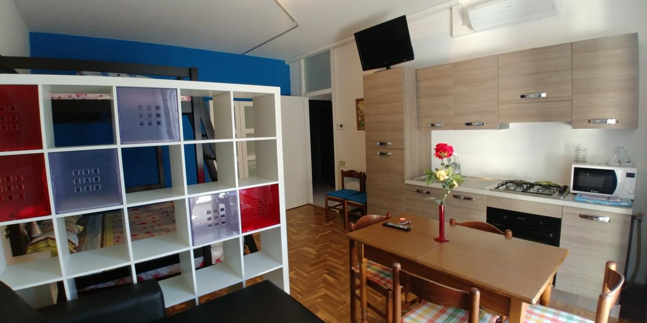 Affittacamere Valchiavenna - Foresteria Lombarda Con Parcheggio Privato Sul Posto! Apprezzata Gestione Familiare Dal 2012, Qualita-Prezzo Top! "Guest-House With Private Parking On Site! Appreciated Family Management Since 2012, Quality-Price Top!" Eksteriør bilde