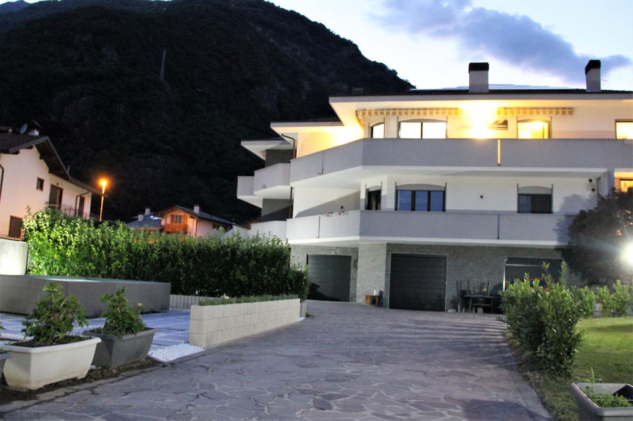 Affittacamere Valchiavenna - Foresteria Lombarda Con Parcheggio Privato Sul Posto! Apprezzata Gestione Familiare Dal 2012, Qualita-Prezzo Top! "Guest-House With Private Parking On Site! Appreciated Family Management Since 2012, Quality-Price Top!" Eksteriør bilde