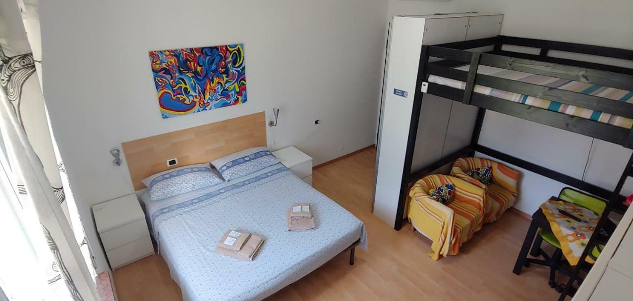 Affittacamere Valchiavenna - Foresteria Lombarda Con Parcheggio Privato Sul Posto! Apprezzata Gestione Familiare Dal 2012, Qualita-Prezzo Top! "Guest-House With Private Parking On Site! Appreciated Family Management Since 2012, Quality-Price Top!" Eksteriør bilde