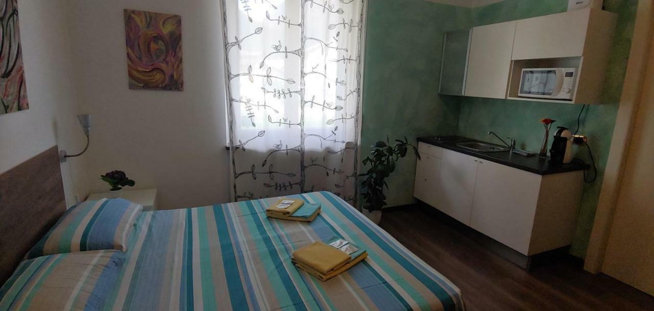 Affittacamere Valchiavenna - Foresteria Lombarda Con Parcheggio Privato Sul Posto! Apprezzata Gestione Familiare Dal 2012, Qualita-Prezzo Top! "Guest-House With Private Parking On Site! Appreciated Family Management Since 2012, Quality-Price Top!" Eksteriør bilde