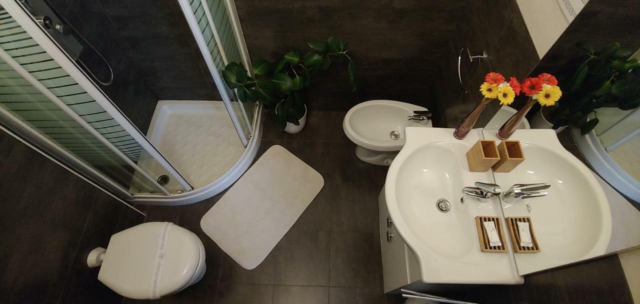 Affittacamere Valchiavenna - Foresteria Lombarda Con Parcheggio Privato Sul Posto! Apprezzata Gestione Familiare Dal 2012, Qualita-Prezzo Top! "Guest-House With Private Parking On Site! Appreciated Family Management Since 2012, Quality-Price Top!" Eksteriør bilde