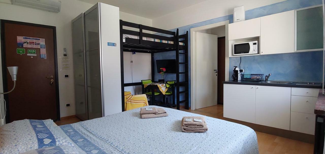 Affittacamere Valchiavenna - Foresteria Lombarda Con Parcheggio Privato Sul Posto! Apprezzata Gestione Familiare Dal 2012, Qualita-Prezzo Top! "Guest-House With Private Parking On Site! Appreciated Family Management Since 2012, Quality-Price Top!" Eksteriør bilde